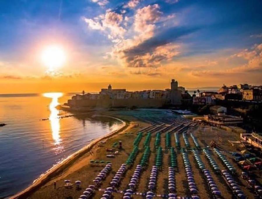 Torre Del Meridiano Casa Vacanze Centrale 테르몰리 외부 사진