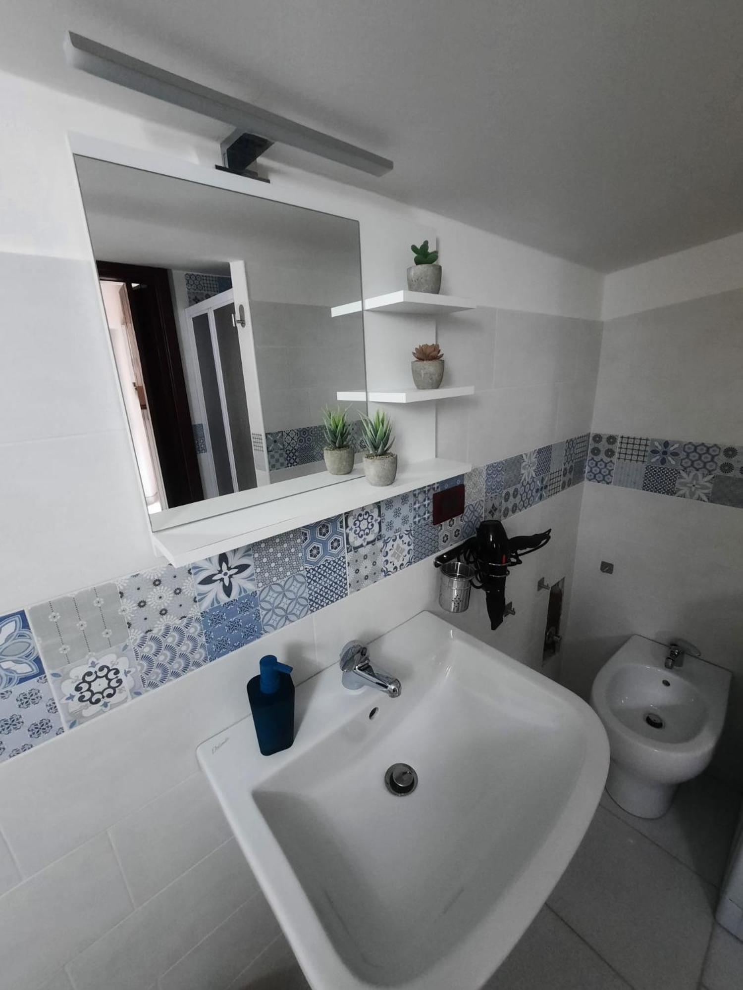 Torre Del Meridiano Casa Vacanze Centrale 테르몰리 외부 사진