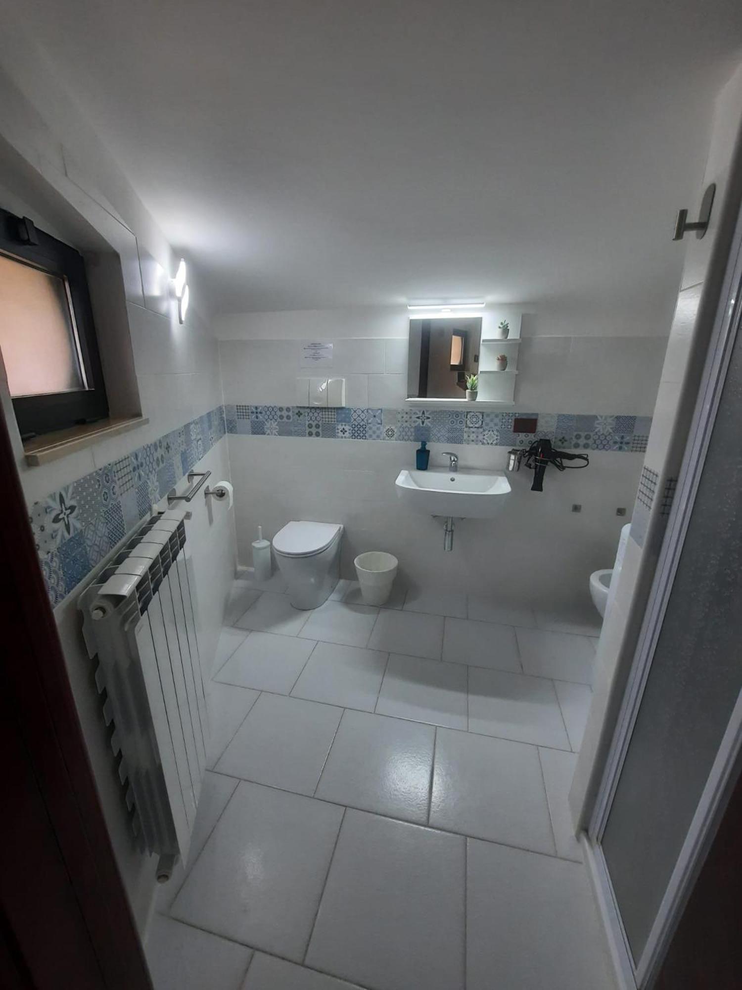 Torre Del Meridiano Casa Vacanze Centrale 테르몰리 외부 사진
