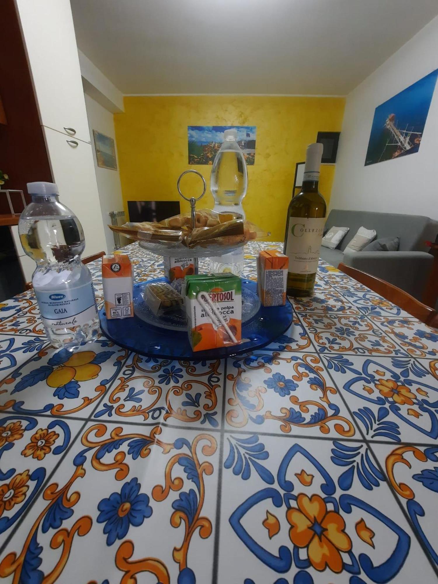Torre Del Meridiano Casa Vacanze Centrale 테르몰리 외부 사진