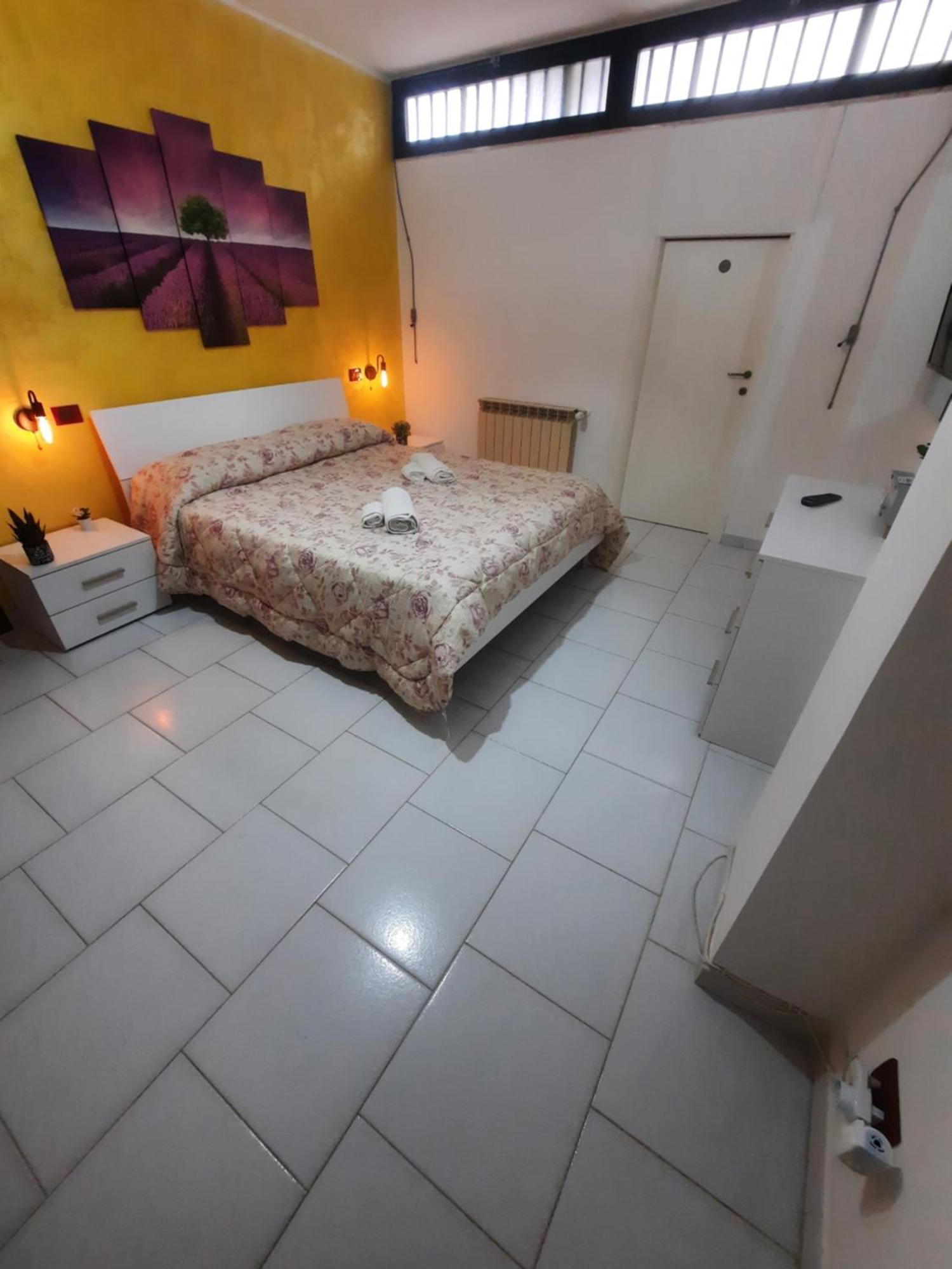 Torre Del Meridiano Casa Vacanze Centrale 테르몰리 외부 사진
